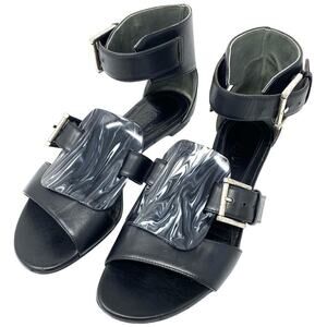 ALEXANDER MCQUEEN FLAT BLACK GLADIATOR SANDAL WITH FAUX TORTOISE BUCKLES DETAIL